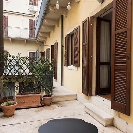 Flats4rent Luca Apartment *