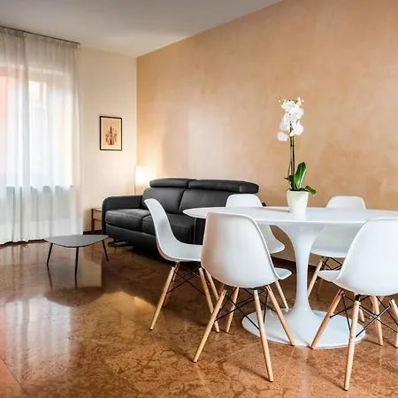 Flats4rent Luca Apartment